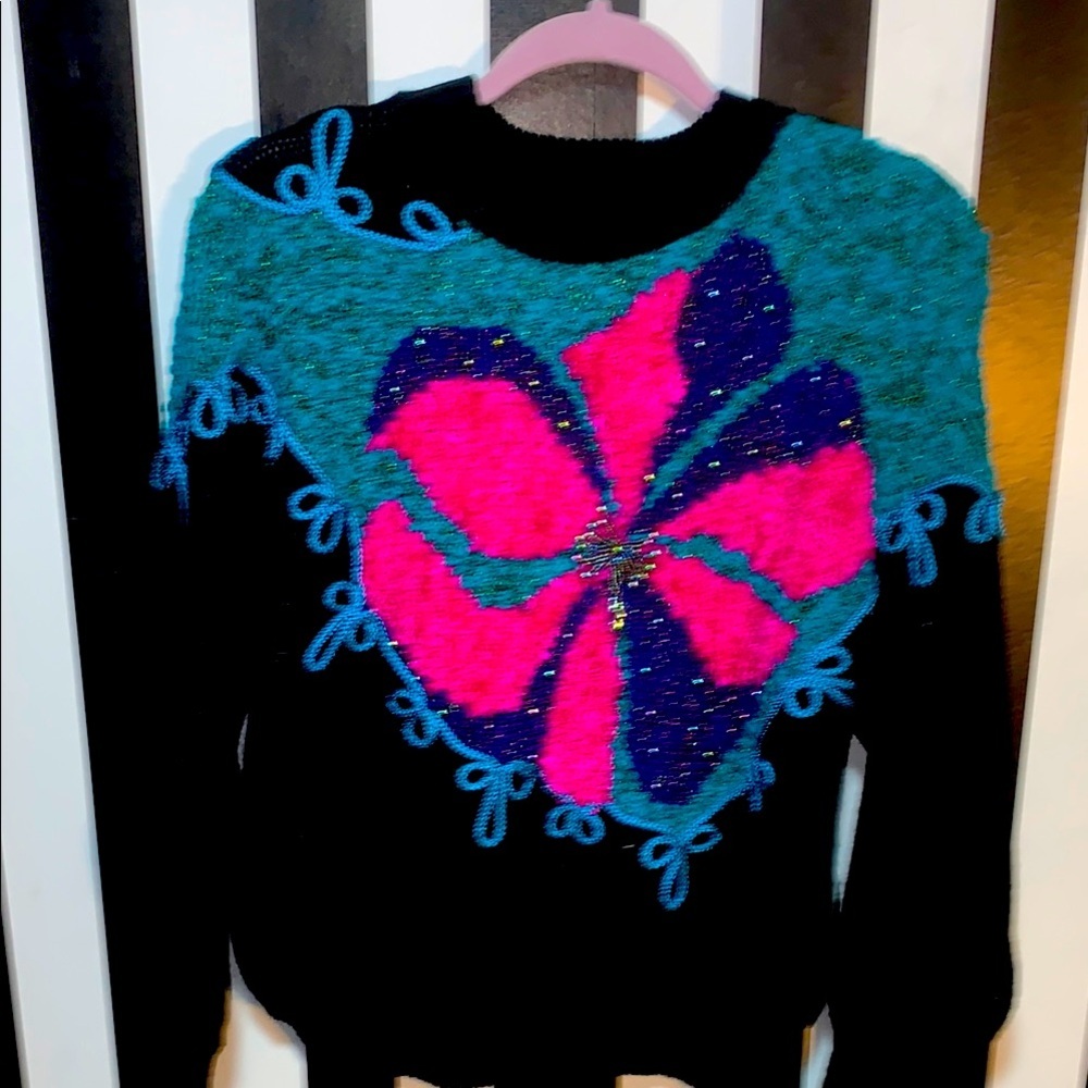 Vintage 80s 90s  Colorful Floral Women's Sweater Beaded Details Small/Medium